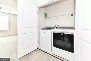 3735 Powell Ln, Falls Church, VA 22041 - Photo 15