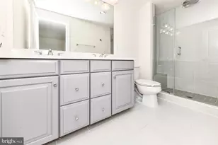 3735 Powell Ln, Falls Church, VA 22041 - Photo 13