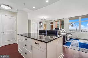 8220 Crestwood Heights Dr, McLean, VA 22102 - Photo 7