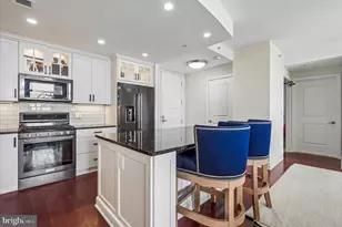 8220 Crestwood Heights Dr, McLean, VA 22102 - Photo 5
