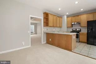 5192 Fiery Dawn Ct, Centreville, VA 20120 - Photo 5