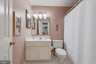 2028 Spring Branch Dr, Vienna, VA 22181 - Photo 41