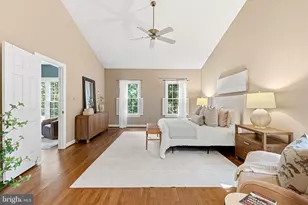 2028 Spring Branch Dr, Vienna, VA 22181 - Photo 29
