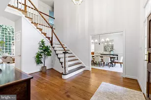 2028 Spring Branch Dr, Vienna, VA 22181 - Photo 5