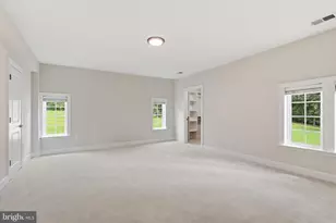 12304 Popes Head Rd, Fairfax, VA 22030 - Photo 27