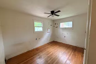 3310 Brush Dr, Falls Church, VA 22042 - Photo 11