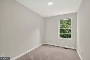 7677 Sheffield Village Ln, Lorton, VA 22079 - Photo 29