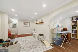 2327 Colts Brook Rd, Reston, VA 20191 - Photo 29
