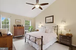 2327 Colts Brook Rd, Reston, VA 20191 - Photo 15