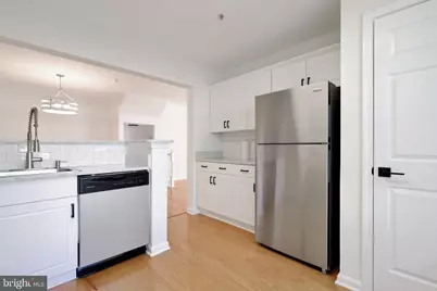 4664 Superior Square, Fairfax, VA 22033 - Photo 3