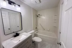 8577 Blackfoot Ct, Lorton, VA 22079 - Photo 11