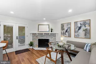 1604 Apricot Ct, Reston, VA 20190 - Photo 15