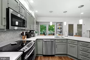 1604 Apricot Ct, Reston, VA 20190 - Photo 21