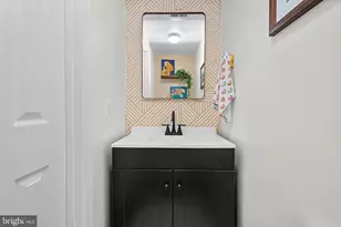 1604 Apricot Ct, Reston, VA 20190 - Photo 43