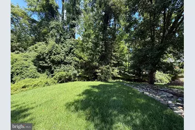 Old Chesterbrook Rd, McLean, VA 22101 - Photo 13