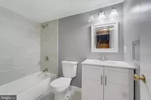7428 Erska Woods Court, Springfield, VA 22153 - Photo 7