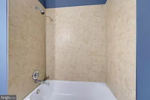 7428 Erska Woods Court, Springfield, VA 22153 - Photo 15