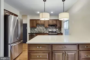 2937 Village Spring Ln, Vienna, VA 22181 - Photo 17