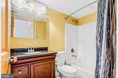 9718 Kingsbridge Drive #204, Fairfax, VA 22031 - Photo 5