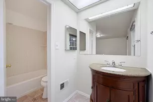 4466 Limelight Ct, Annandale, VA 22003 - Photo 31