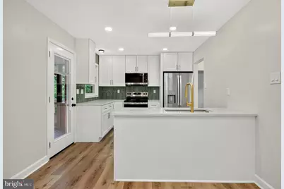 4016 Mapleton Drive, Chantilly, VA 20151 - Photo 21