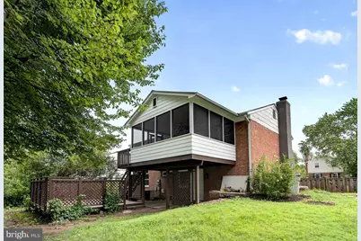 4016 Mapleton Drive, Chantilly, VA 20151 - Photo 5
