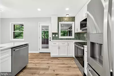 4016 Mapleton Drive, Chantilly, VA 20151 - Photo 23
