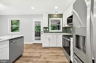 4016 Mapleton Dr, Chantilly, VA 20151 - Photo 23