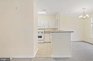 13096 Marcey Creek Rd, Herndon, VA 20171 - Photo 11