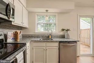 7001 Old Brentford Rd, Alexandria, VA 22310 - Photo 13