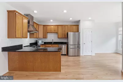 7348 Bloomington Court, Springfield, VA 22150 - Photo 23