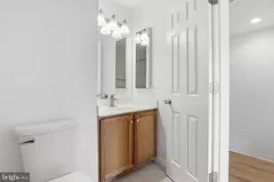 7348 Bloomington Ct, Springfield, VA 22150 - Photo 39