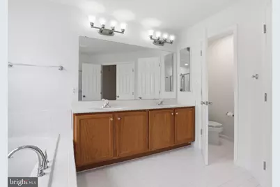7348 Bloomington Court, Springfield, VA 22150 - Photo 33