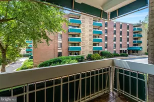 6133 Leesburg Pike, Falls Church, VA 22041 - Photo 25