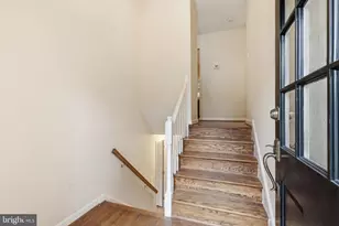 8621 Buckboard Dr, Alexandria, VA 22308 - Photo 5