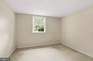 8621 Buckboard Dr, Alexandria, VA 22308 - Photo 23