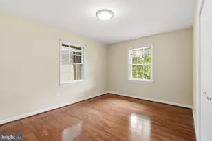 8621 Buckboard Dr, Alexandria, VA 22308 - Photo 17