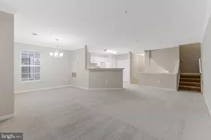 12747 Fair Briar Ln, Fairfax, VA 22033 - Photo 7