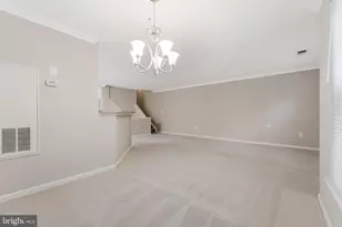12747 Fair Briar Ln, Fairfax, VA 22033 - Photo 9