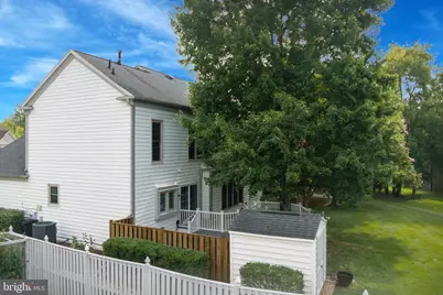 8622 Larkview Lane, Fairfax Station, VA 22039 - Photo 7