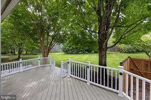 8622 Larkview Ln, Fairfax Station, VA 22039 - Photo 3