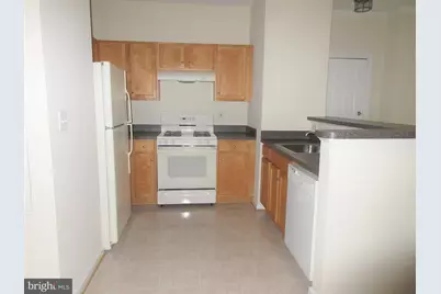 5109 Travis Edward Way #E, Centreville, VA 20120 - Photo 11