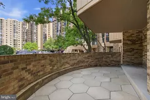 5904 Mt Eagle Dr, Alexandria, VA 22303 - Photo 41