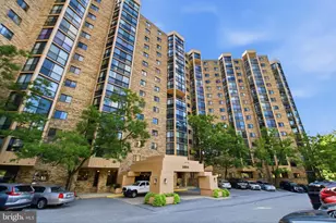 5904 Mt Eagle Dr, Alexandria, VA 22303 - Photo 11
