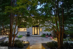 6016 Chesterbrook Rd, McLean, VA 22101 - Photo 3