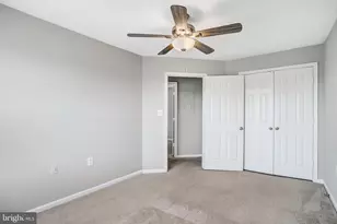 2426 Coopers Branch Ct, Herndon, VA 20171 - Photo 17