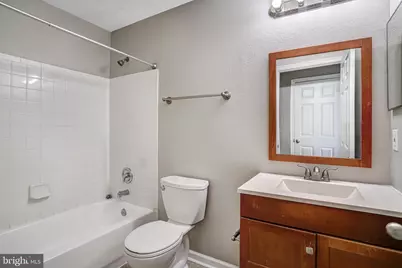 2426 Coopers Branch Court #2426, Herndon, VA 20171 - Photo 27