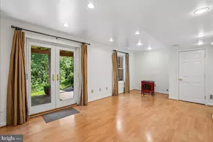 13479 Old Dairy Ct, Herndon, VA 20171 - Photo 35