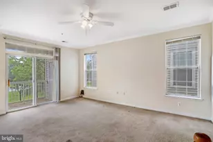 2433 Coopers Branch Ct, Herndon, VA 20171 - Photo 5