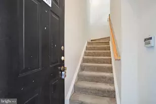 2433 Coopers Branch Ct, Herndon, VA 20171 - Photo 3
